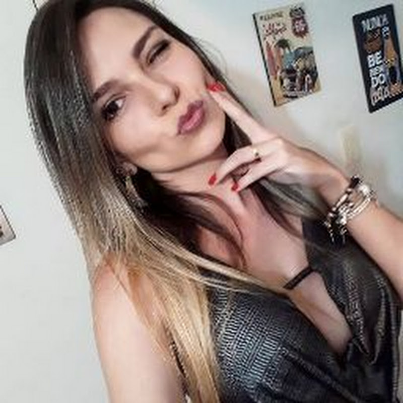 Aline Muniz - relaxing ASMR for sleep