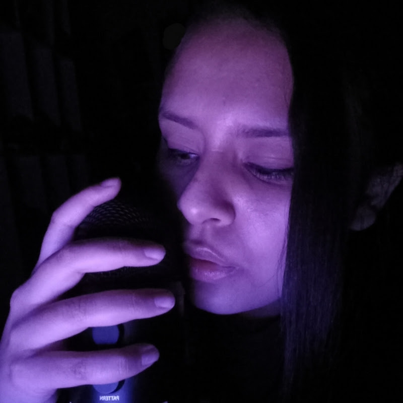 Antoo ASMR - ASMR roleplay relajante