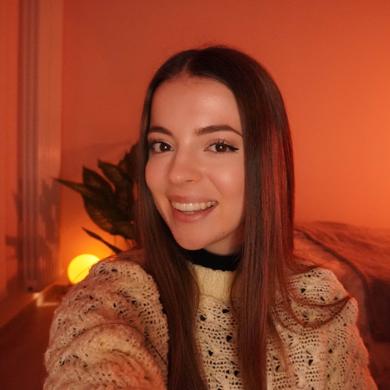 Francy ASMR - relaxing ASMR for sleep