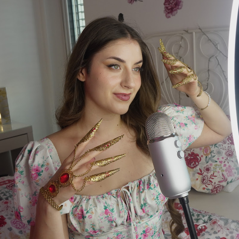 Lidi ASMR - immersive ASMR roleplay